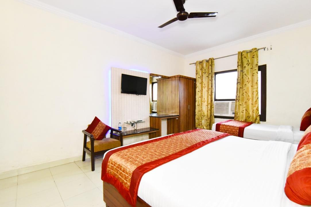 Hotel B-Comfort Amritsar Luaran gambar